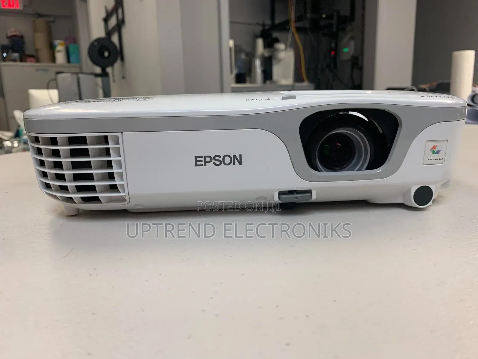 Bright Sharp Epson Powerlite X12 – Perfect for Offices Classrooms