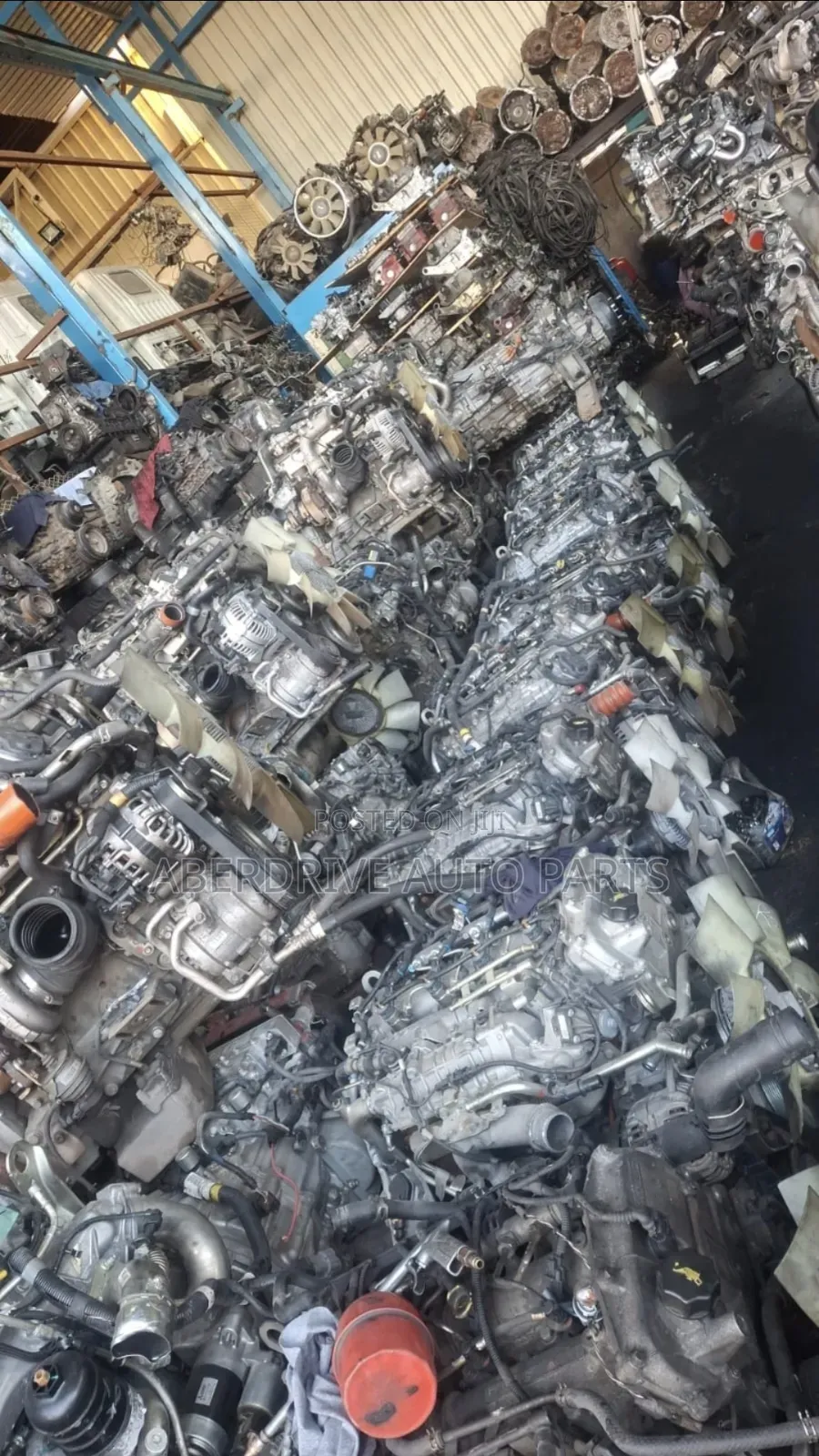 Engines for Heavy Japanese Trucks and Buses.