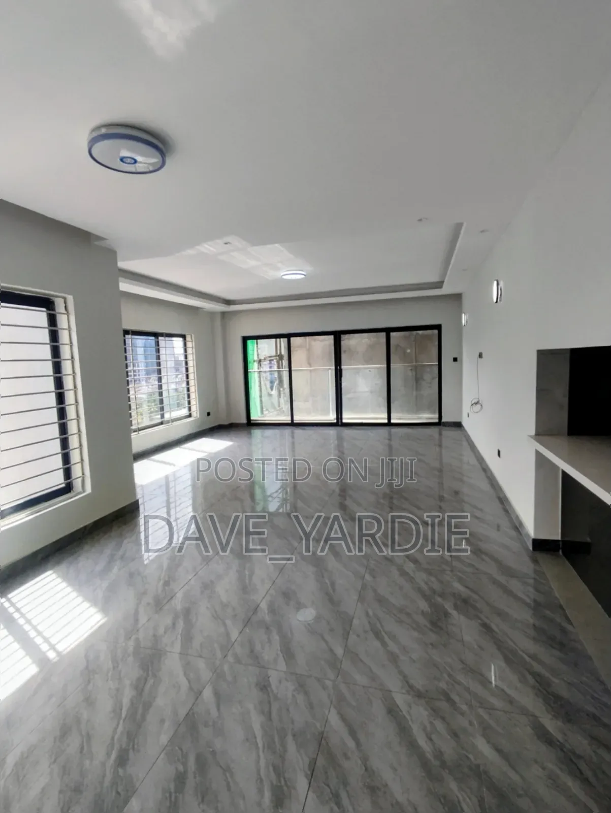 4bdrm Apartment in Parklands/Highridge for sale