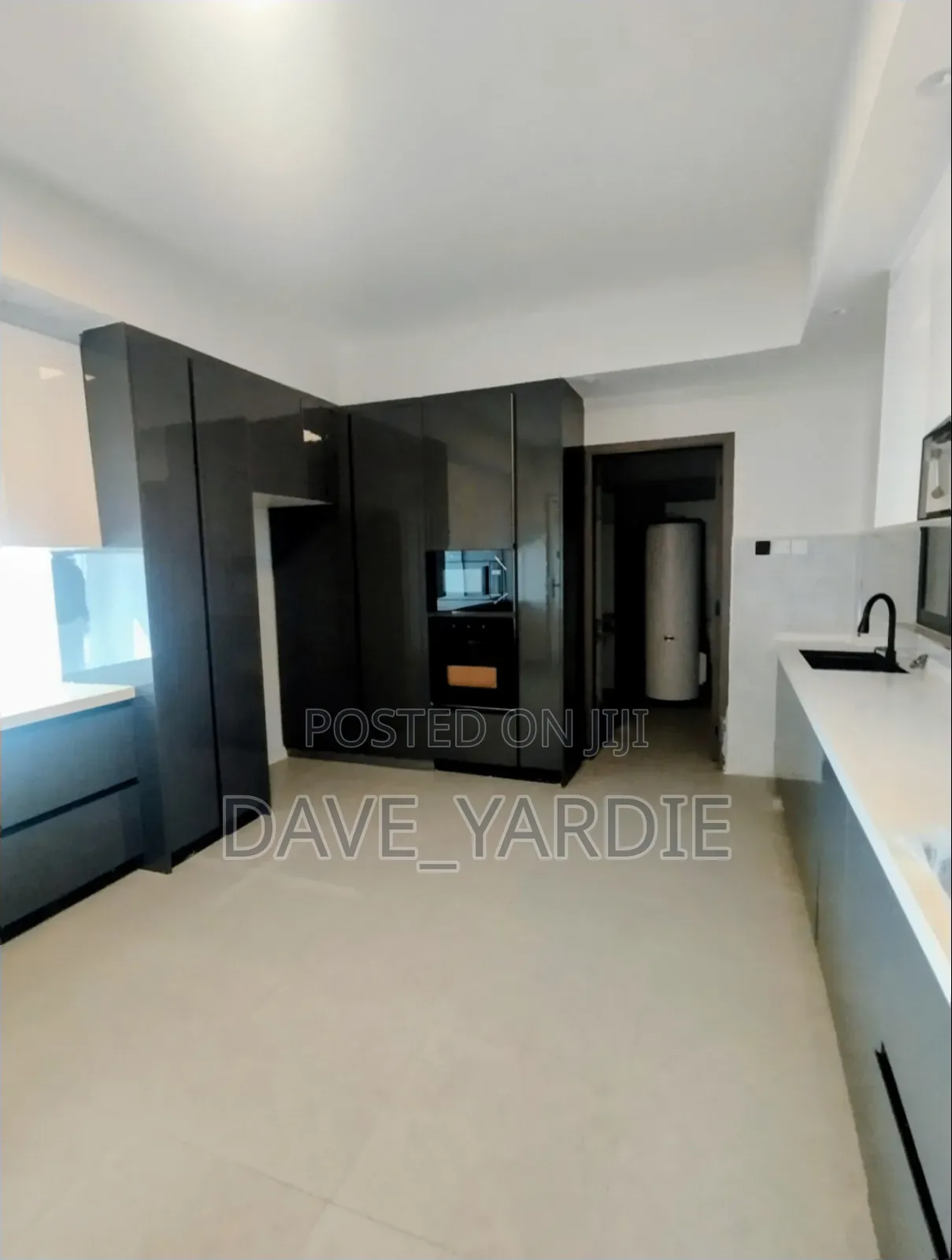 4bdrm Apartment in Parklands/Highridge for sale