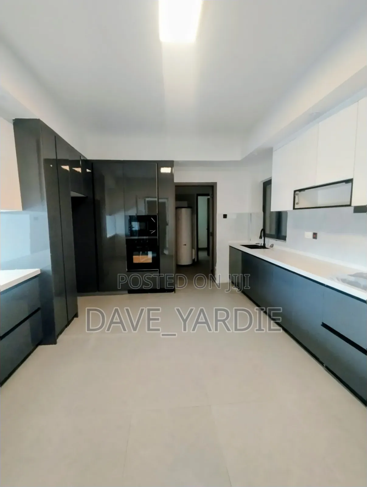 4bdrm Apartment in Parklands/Highridge for sale