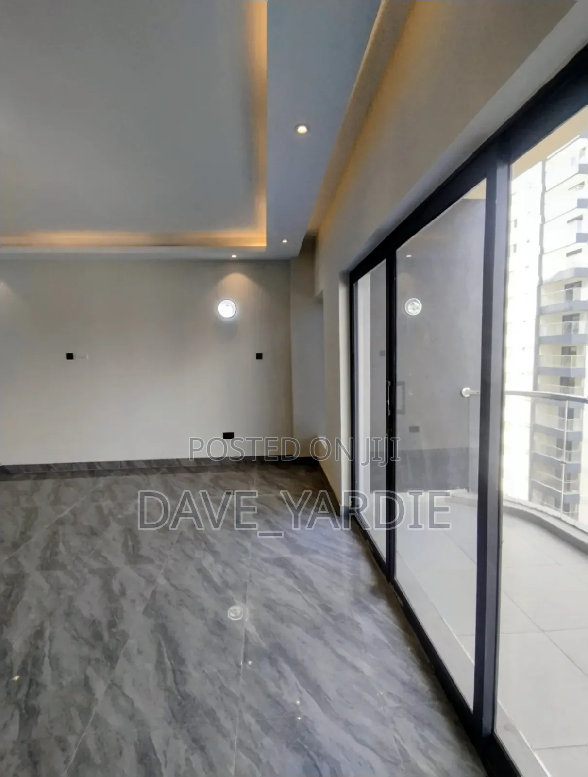 3bdrm Apartment in Parklands/Highridge for sale