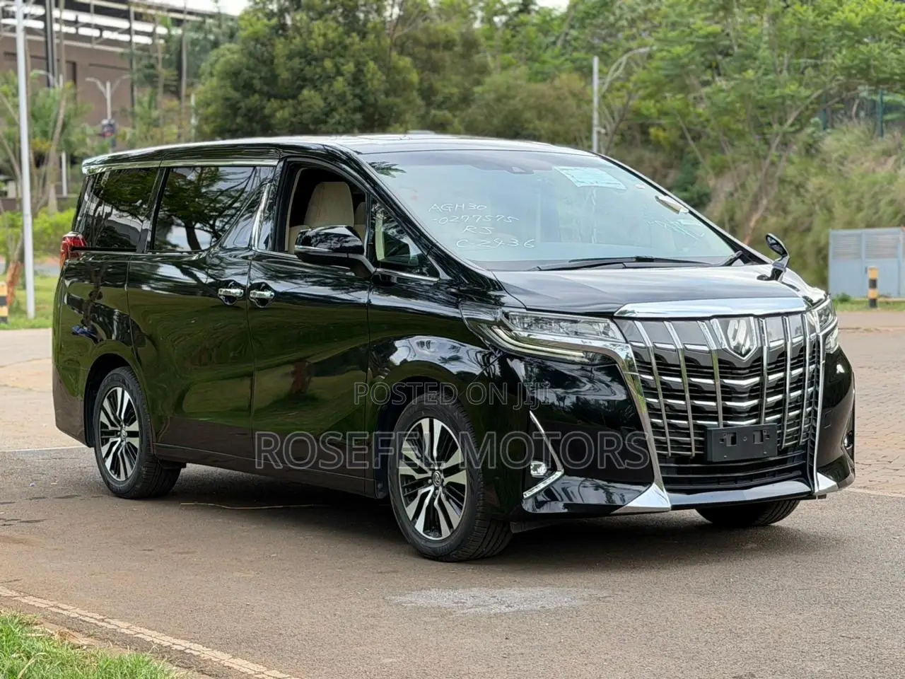 Toyota Alphard 2.5 Petrol AWD 2019 Black