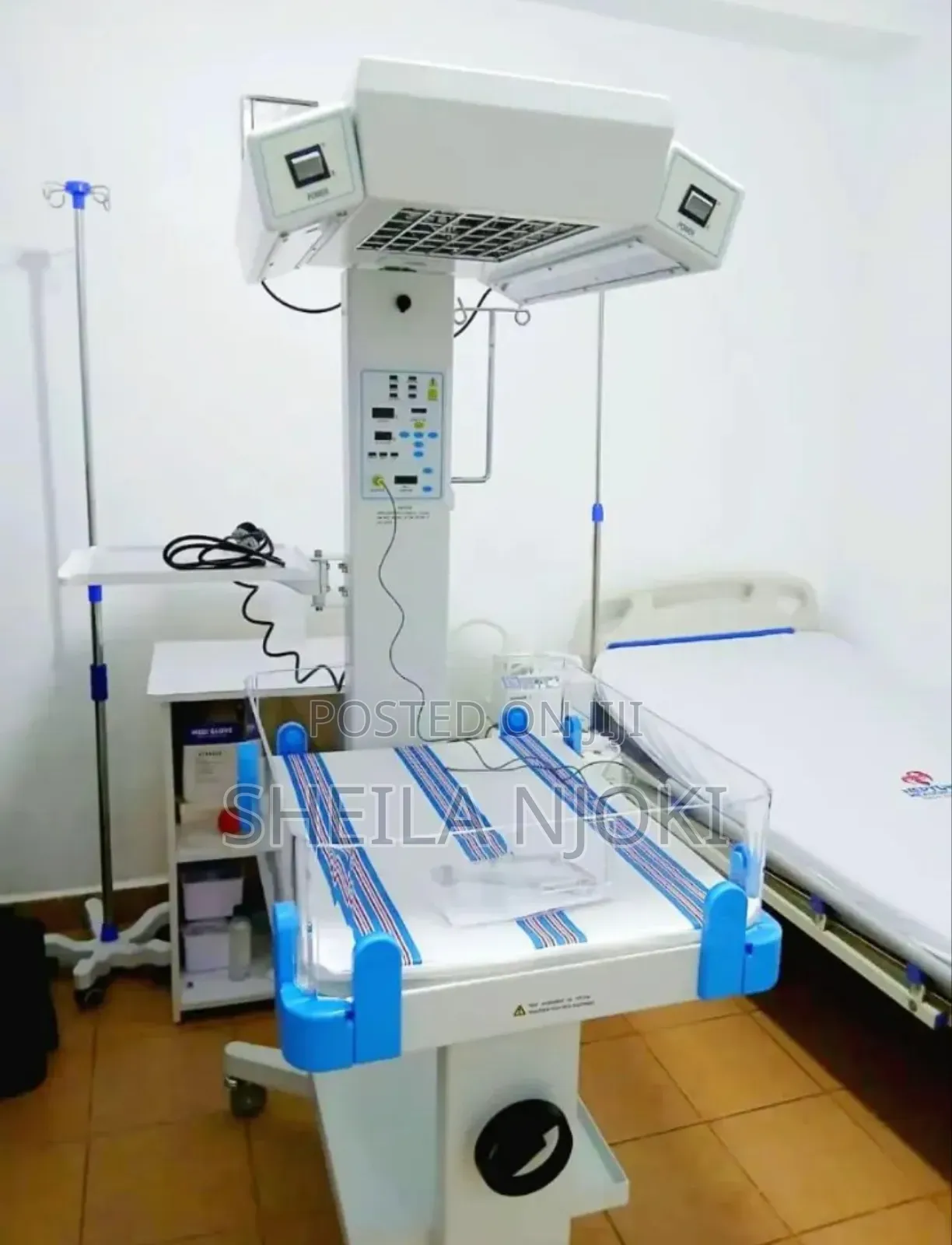 Infant Radiant Warmer With Phototherapy