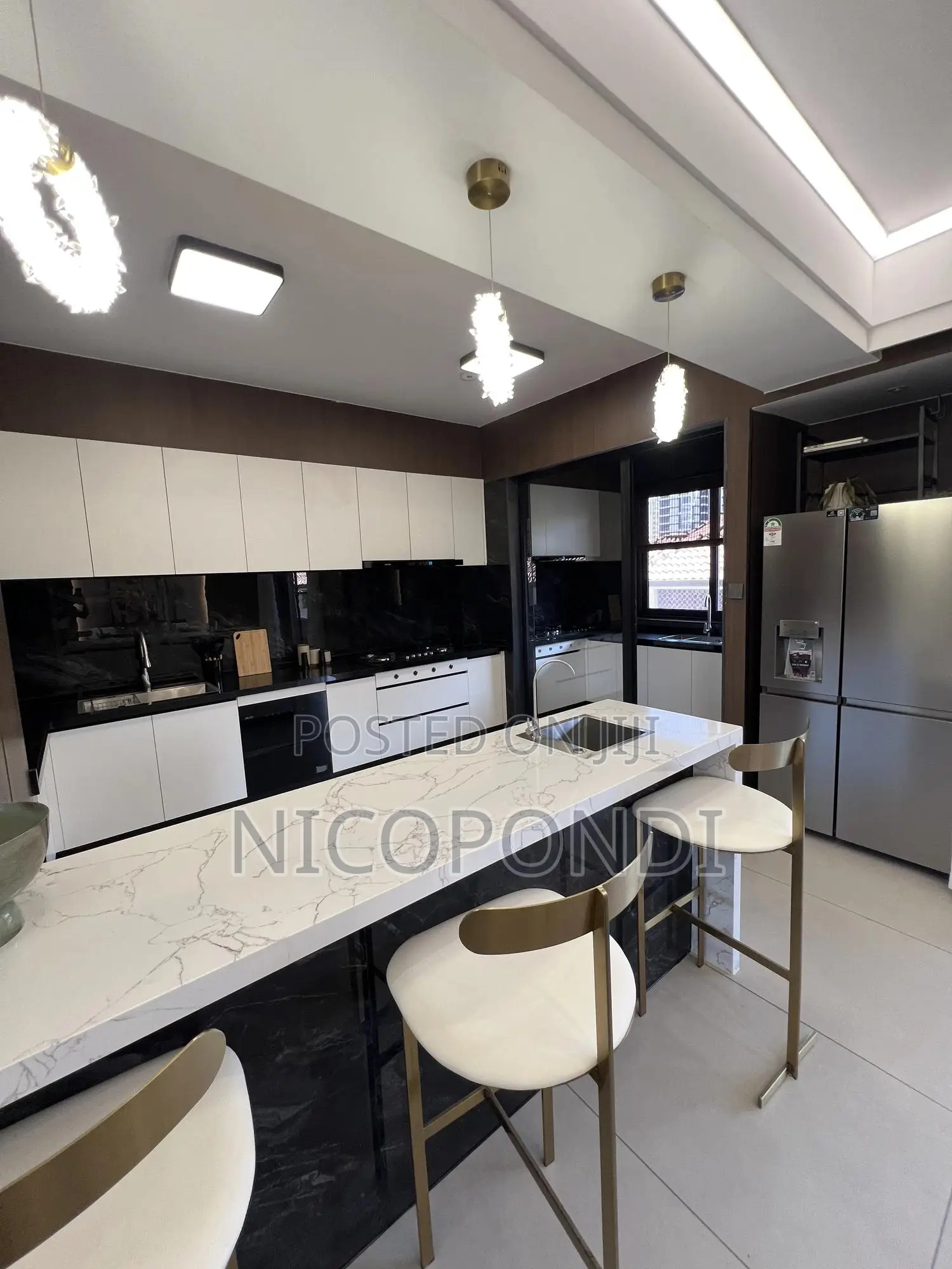 4bdrm Apartment in Kilimani, Hurlingham for sale