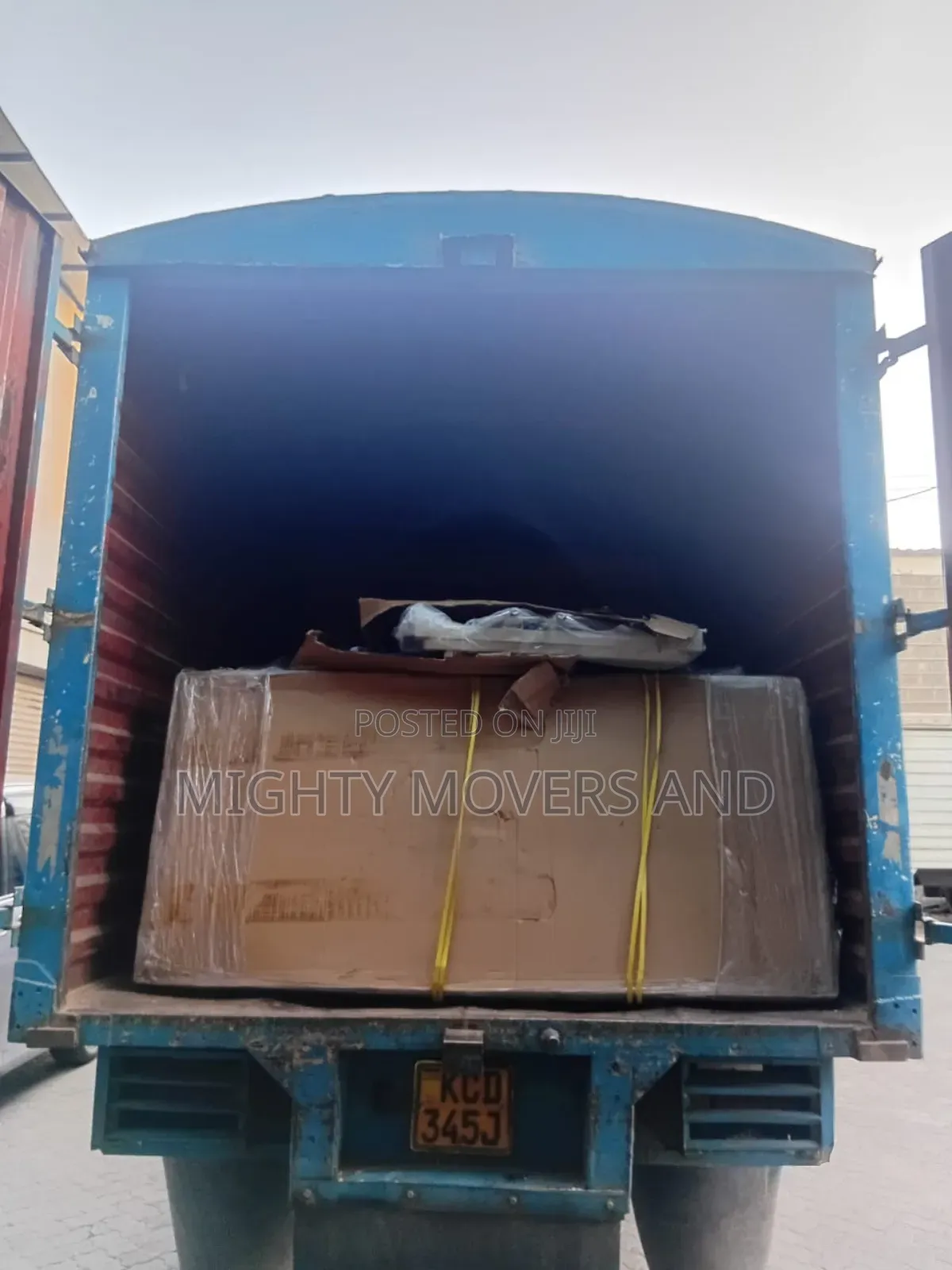Transport Trucks for Errands and Logistics Services Are Available