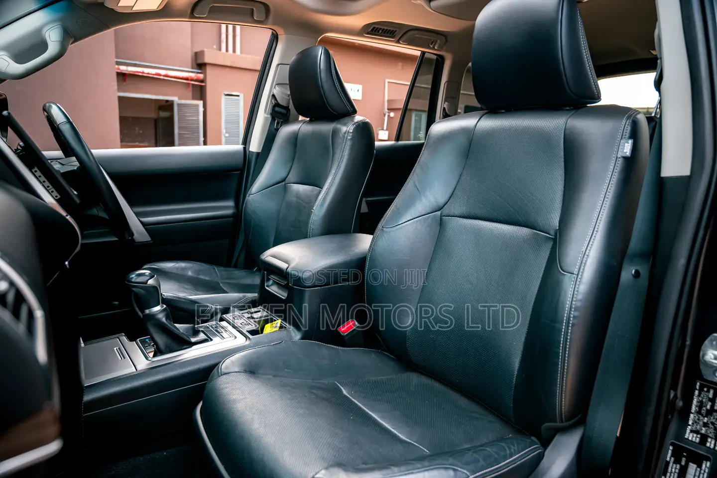 Toyota Land Cruiser Prado 2018 Gray