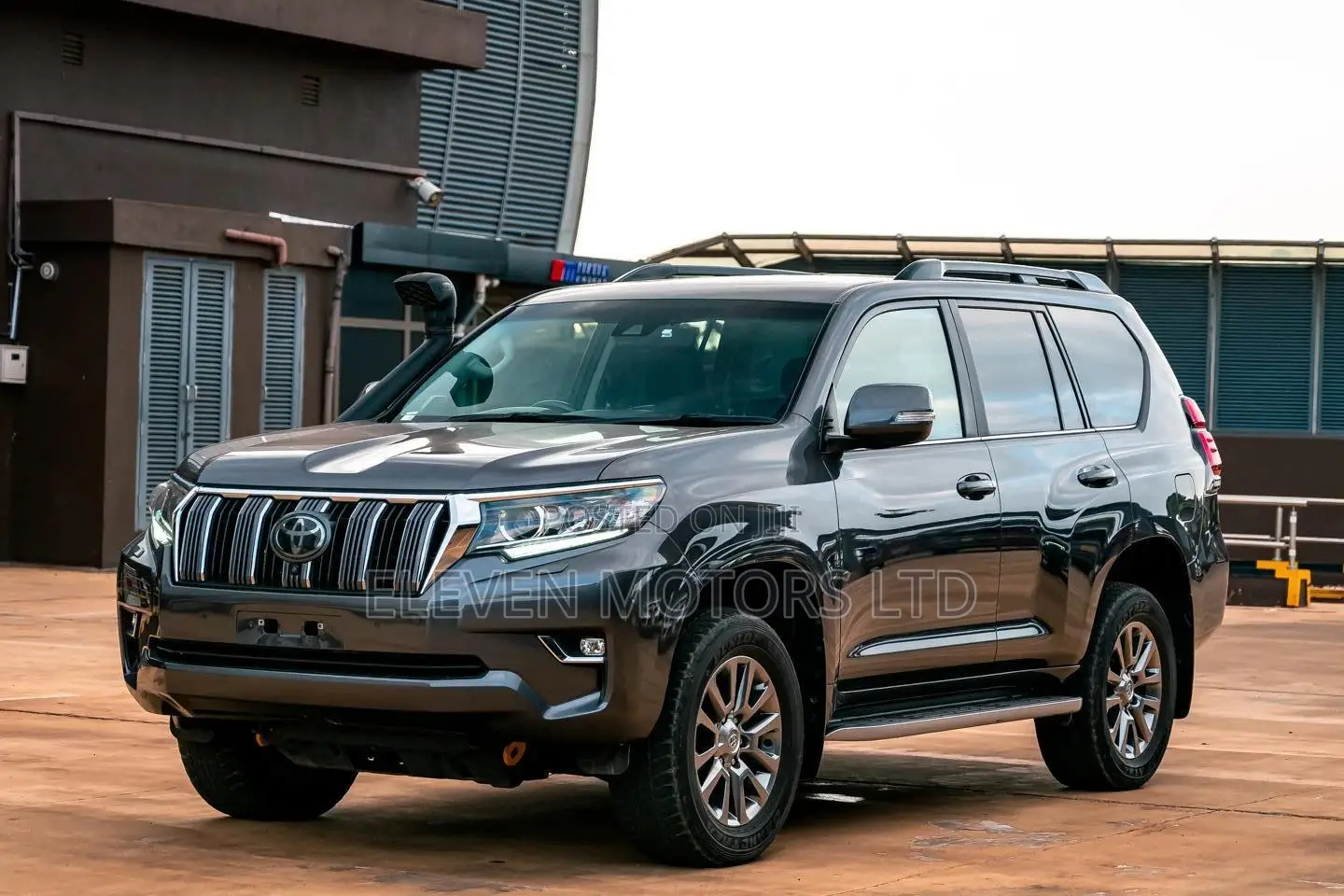 Toyota Land Cruiser Prado 2018 Gray