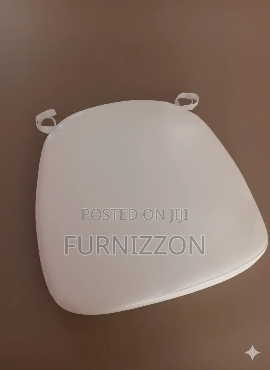 Premium White Chiavari Seat Cushion – 4cm Thickness