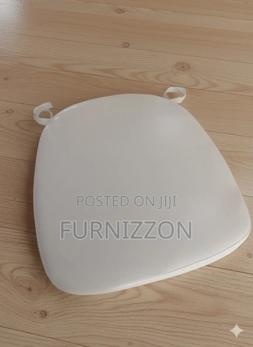 Luxury White Chiavari Chair Cushion – 4cm
