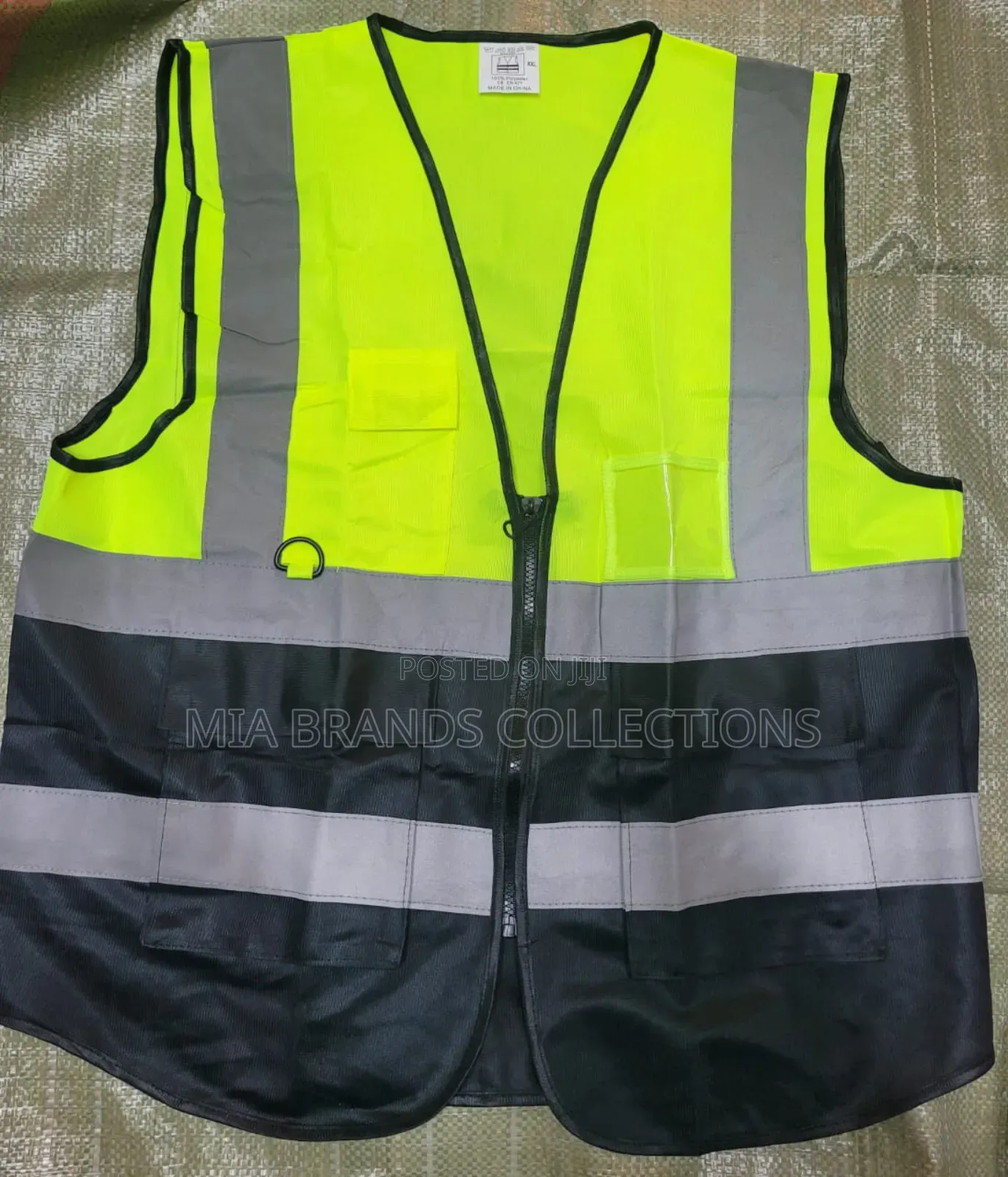 Green-Black Reflectors