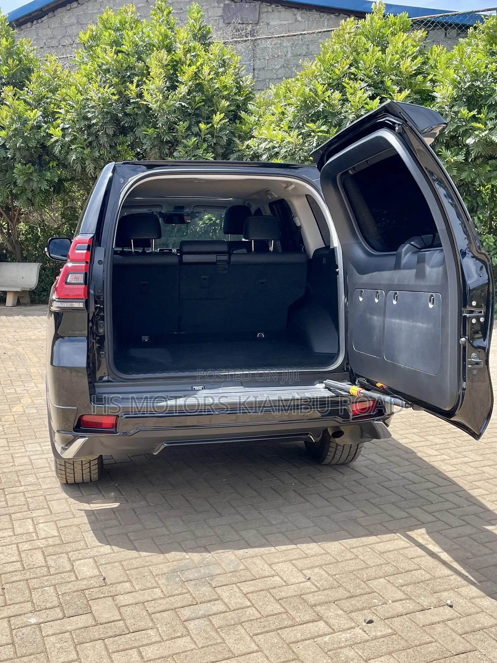 Toyota Land Cruiser Prado 2018 Black