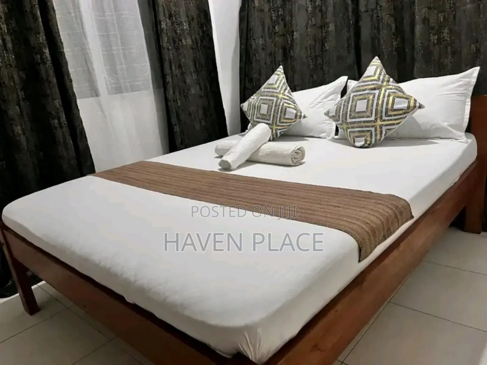  Kamakis 
Rates: 1 Bedroom at 2500