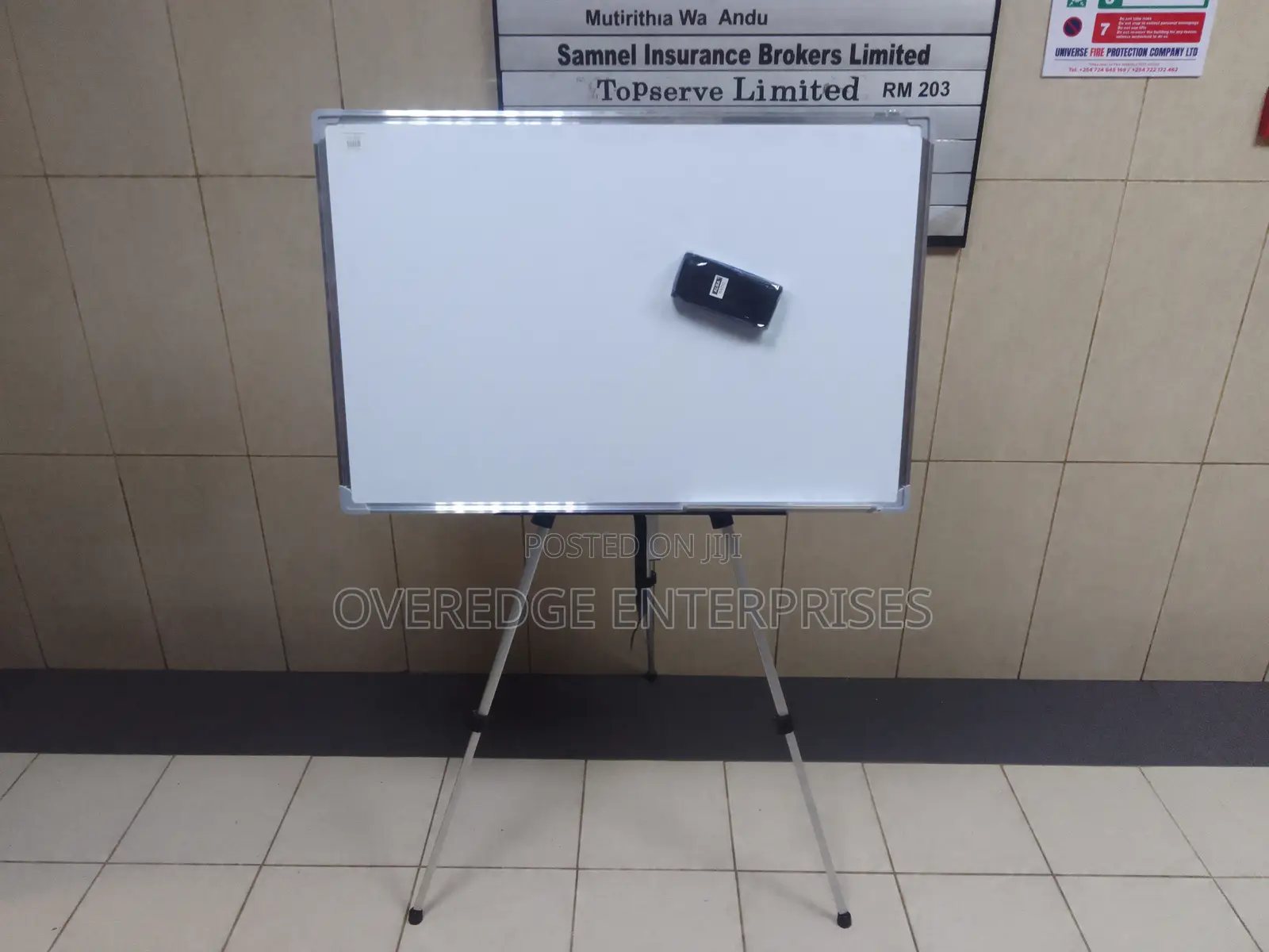 3ft by 2ft Whiteboard on Stand_whiteboard_whiteboard_whiteboard