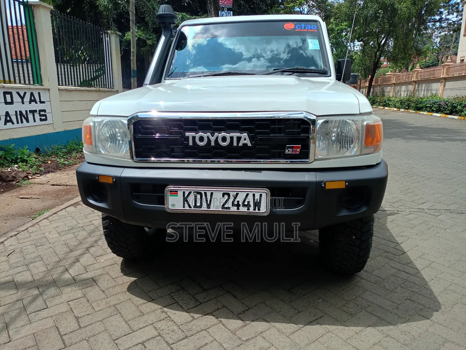 Toyota Land Cruiser 2008 White