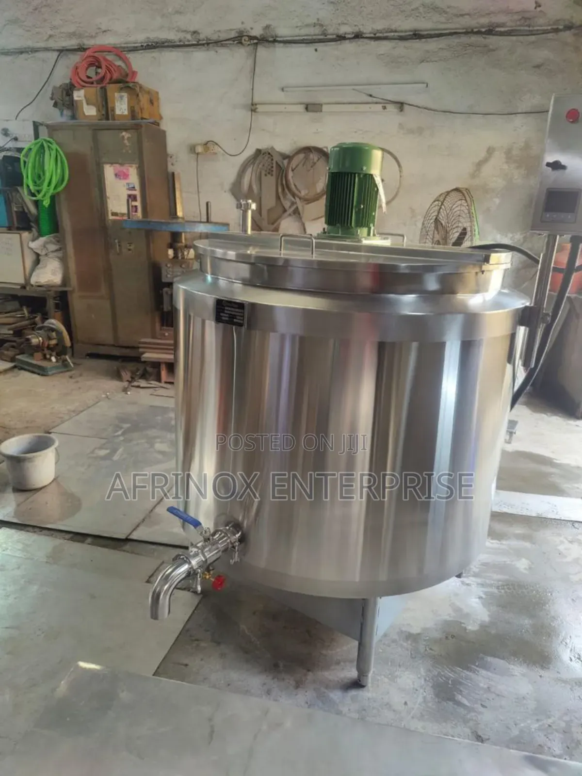 500ltrs Stainless Made Soap/ Liquid Detergent Mixing Electric Tank.