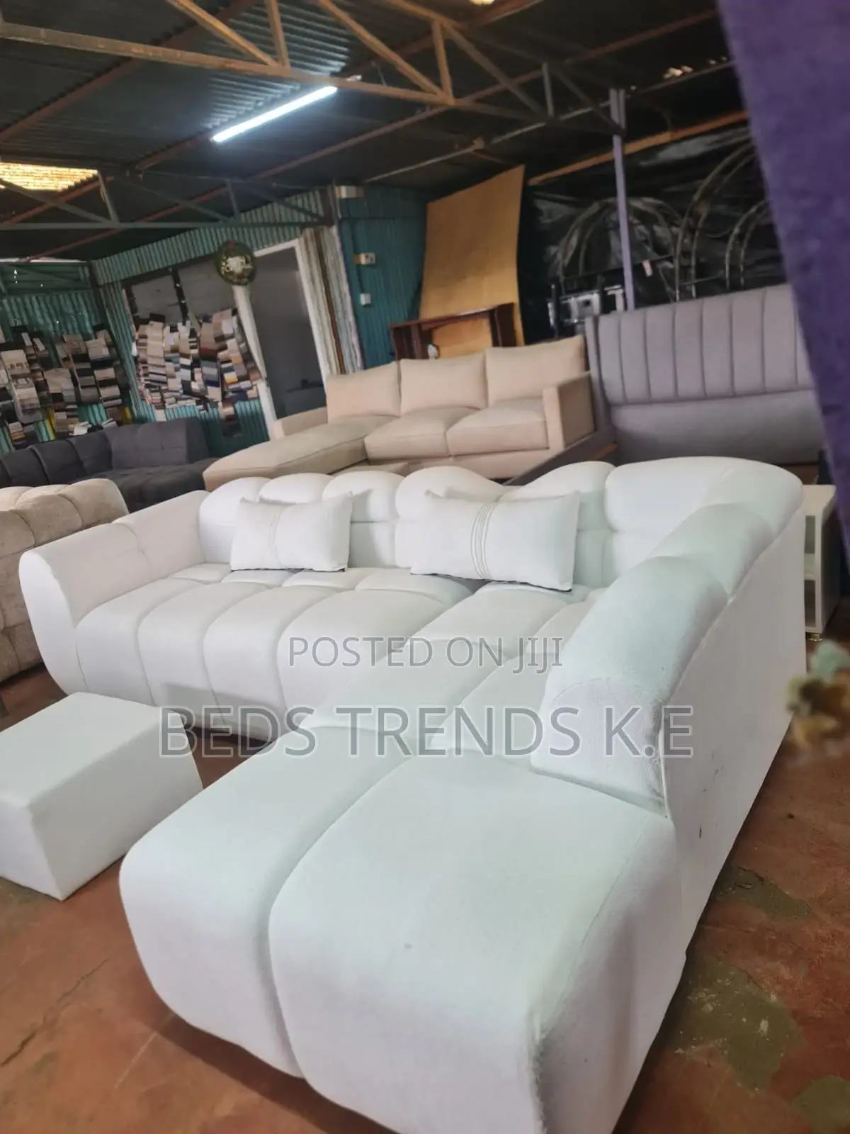 Entertaining Cushu 6 Seater Bubble L Sofa