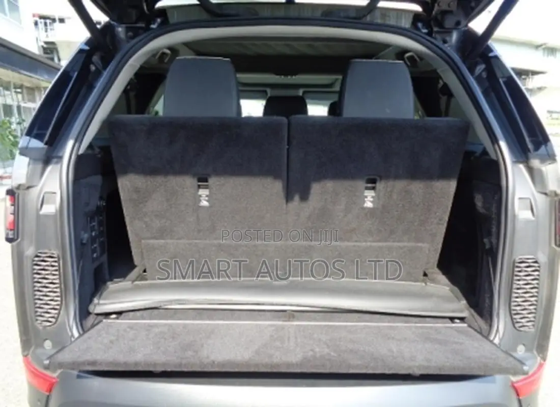 Land Rover Discovery 2017 Gray