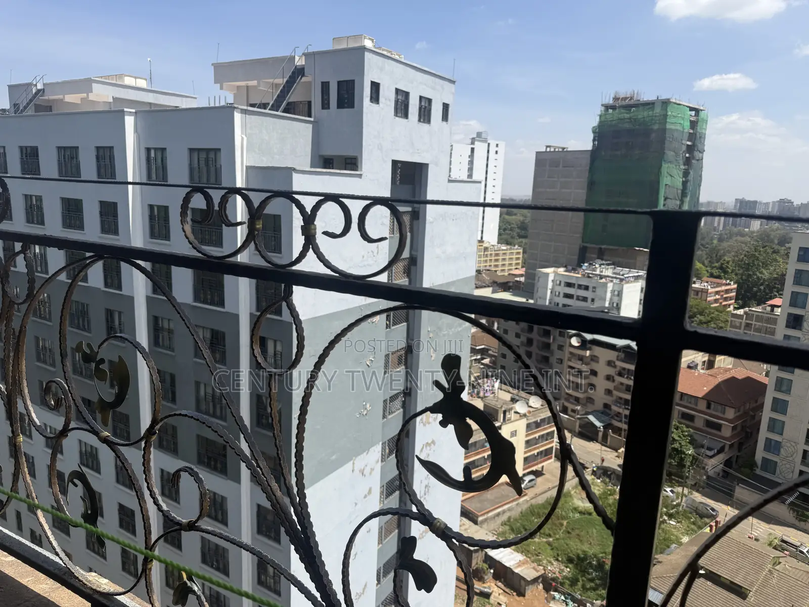 3bdrm Apartment in Amco Building 12Th, Parklands/Highridge for sale