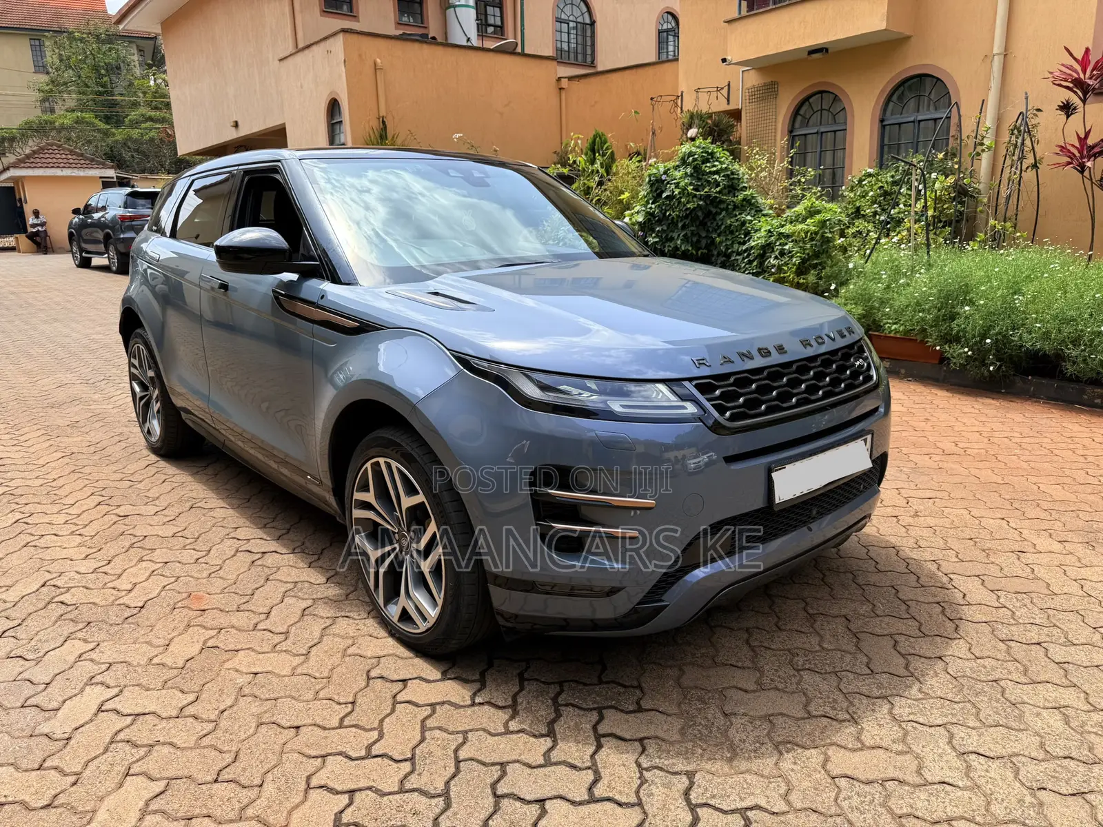 Land Rover Range Rover Evoque HSE Dynamic 4x4 5-Door 2019 Gray