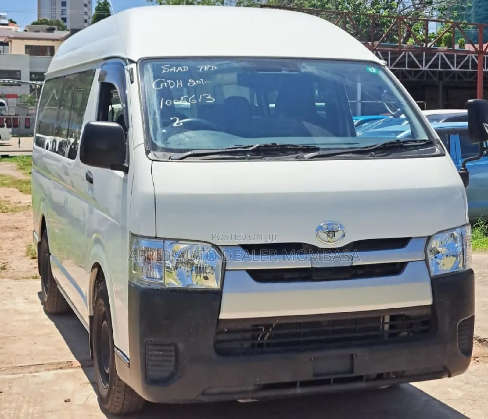 Toyota HiAce 2019 White