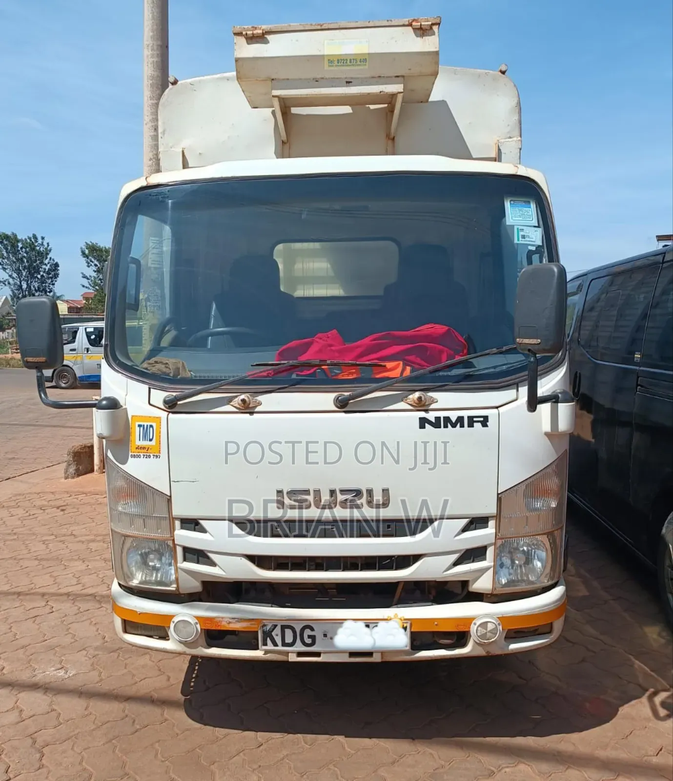 Isuzu NMR 2021 Local