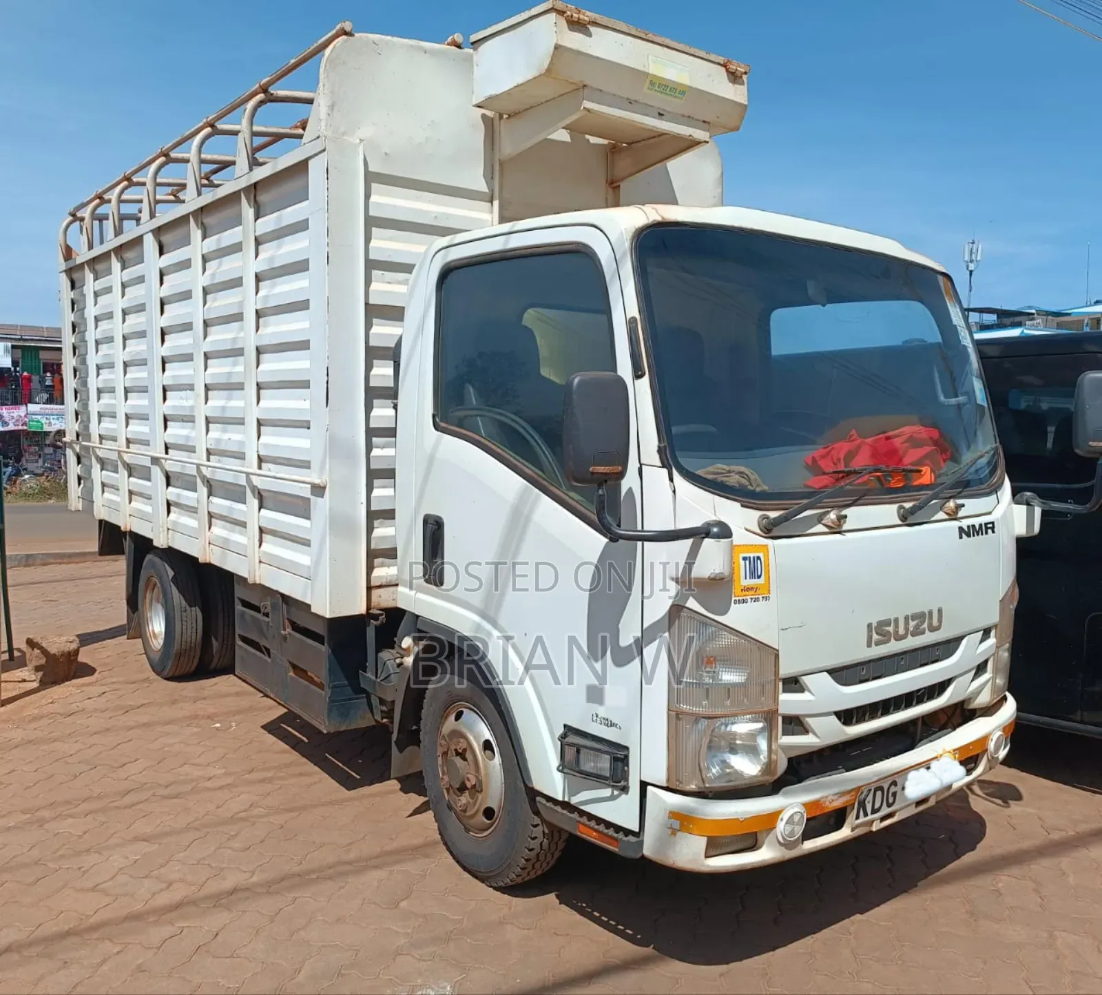 Isuzu NMR 2021 Local