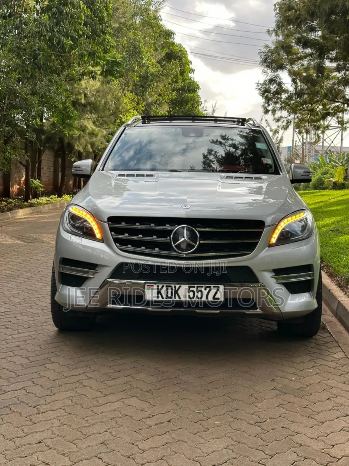 Mercedes-Benz M Class ML350 4MATIC 4dr SUV AWD (3.5L 6cyl 7A) 2014 Silver