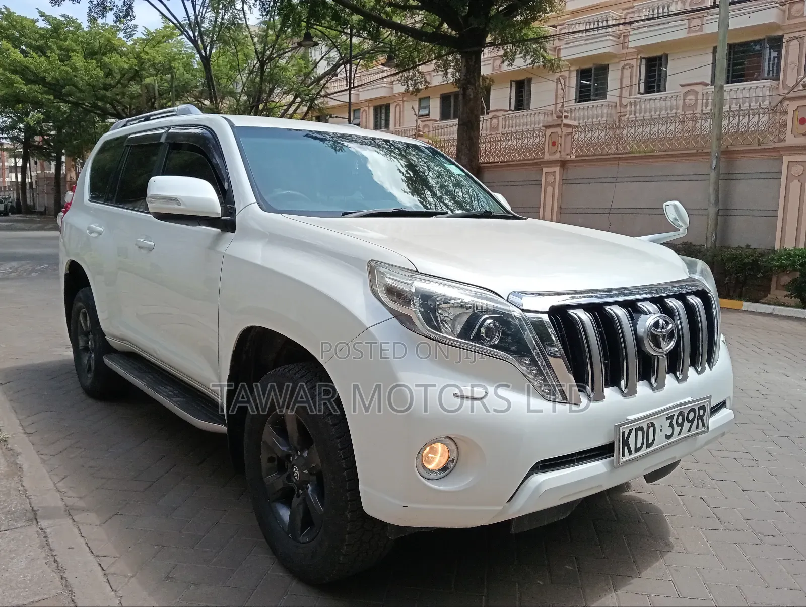 Toyota Land Cruiser Prado 2015 White