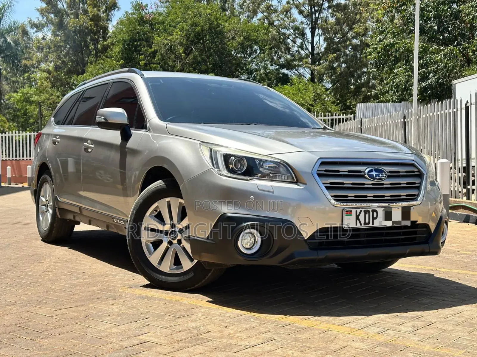 Subaru Outback 2.5i AWD 2016 Gold