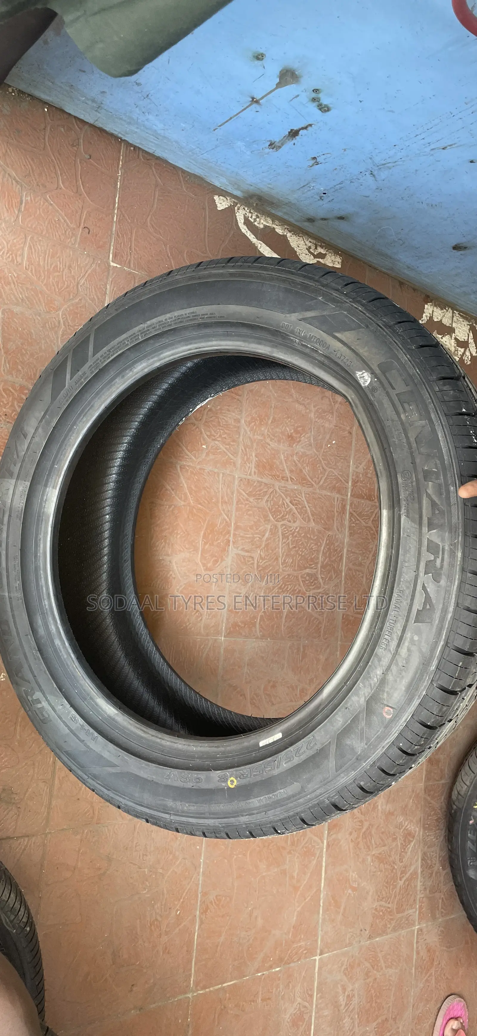 225/55r18 Centara Tires