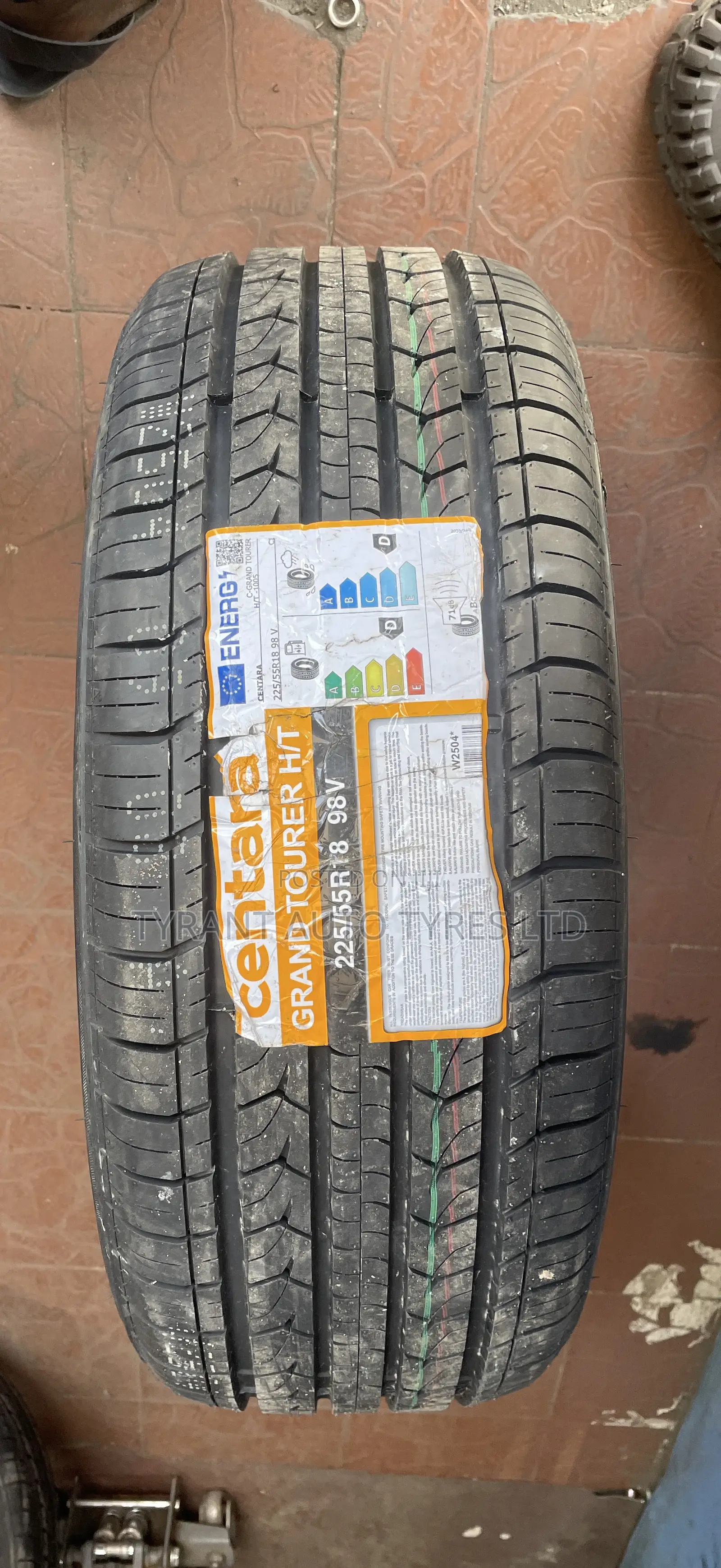 225/55r18 Centara Tires
