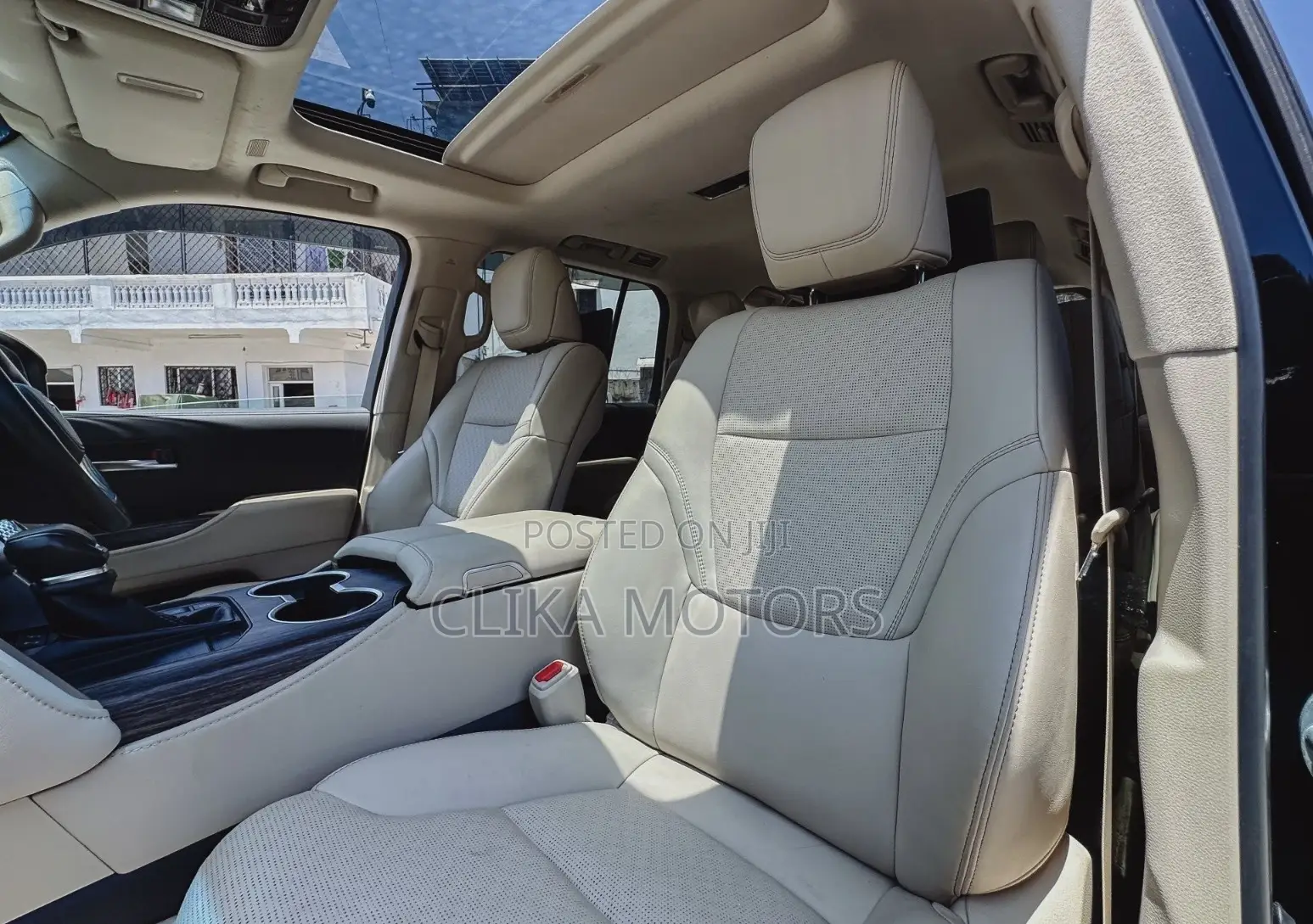 Toyota Land Cruiser LC300 2023 Black
