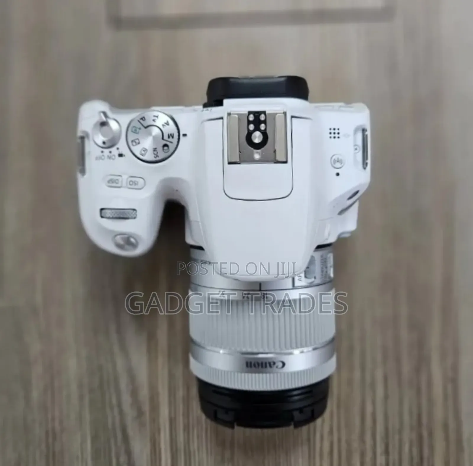Canon Rebel Sl2 With 18-55mm Lens(Eos200d) White Edition.