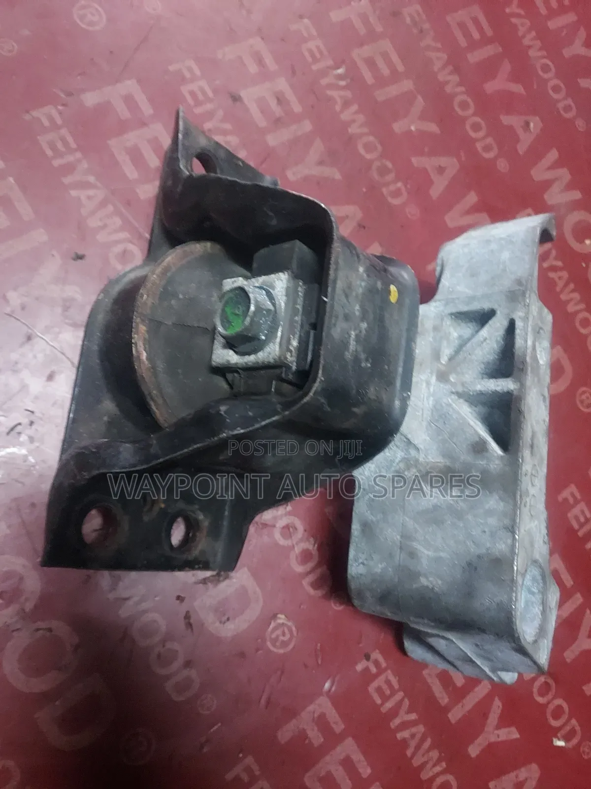 Engine Mount Nissan Tiida