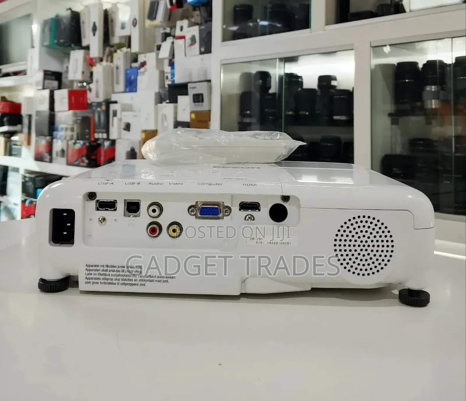 Epson Eb-X51 Xga 3lcd Projector 3800 Lumens