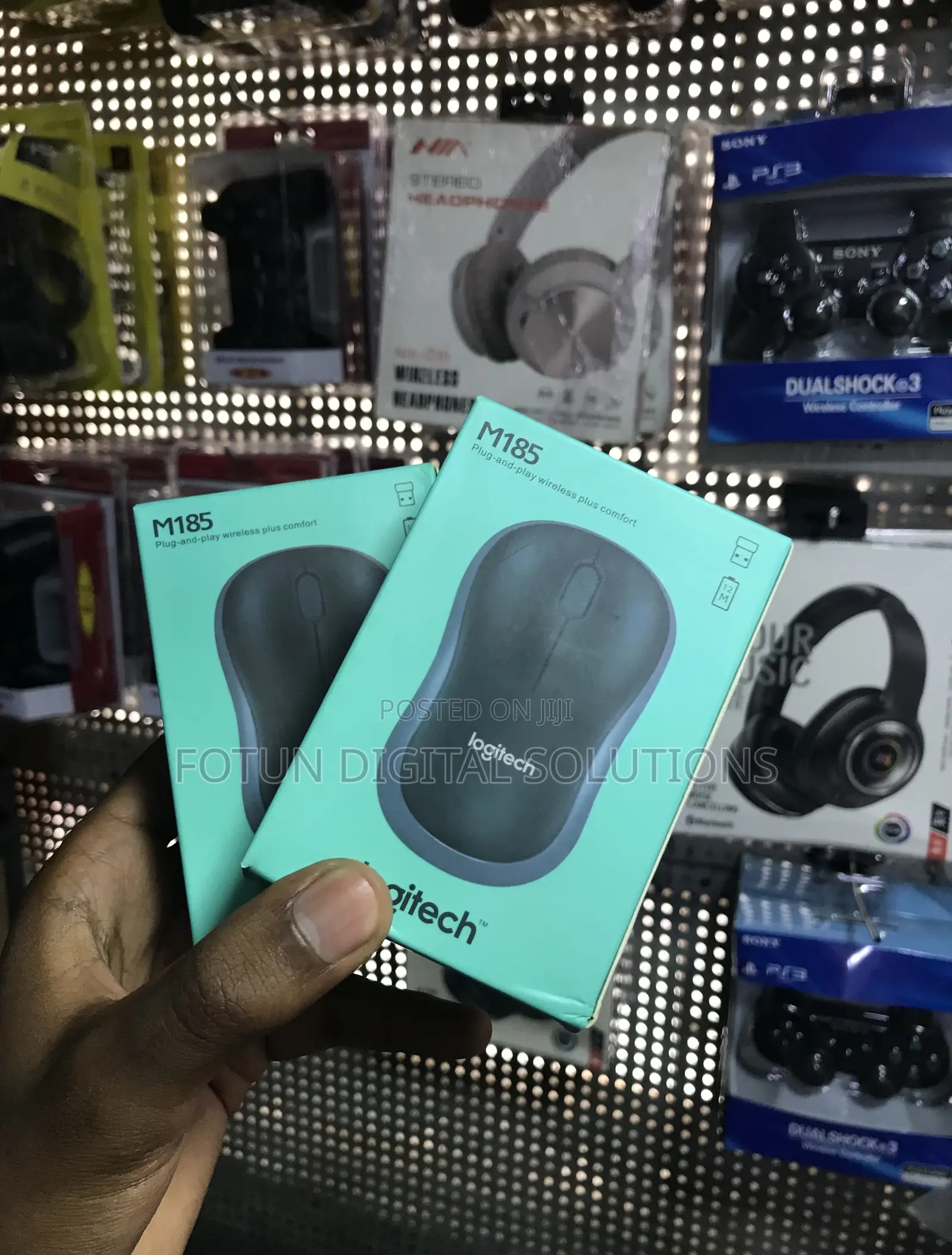 Logitech M185 Wireless Mouse-Compact, Reliable 2.4g With Usb Receiver