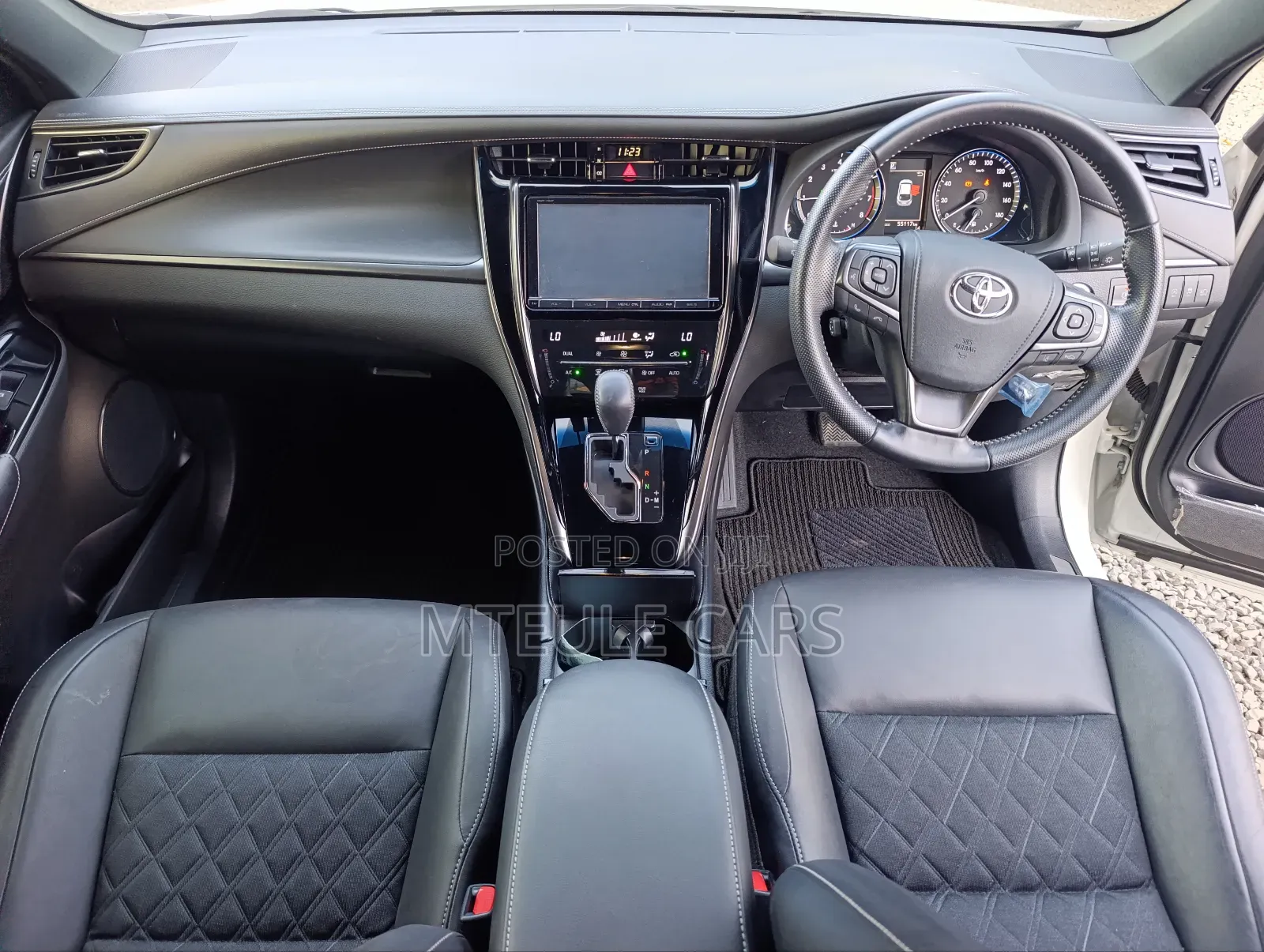 Toyota Harrier 2019 Pearl