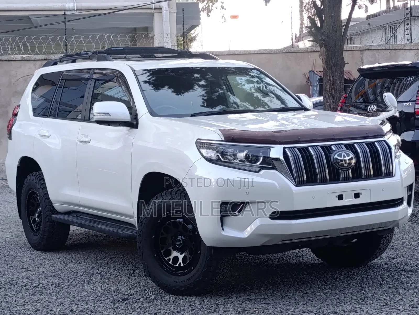 Toyota Land Cruiser Prado 2019 White