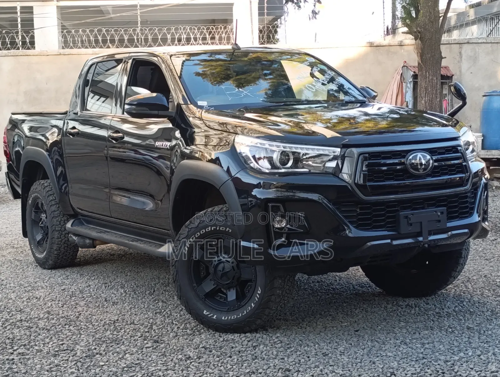 Toyota Hilux 2019 Black