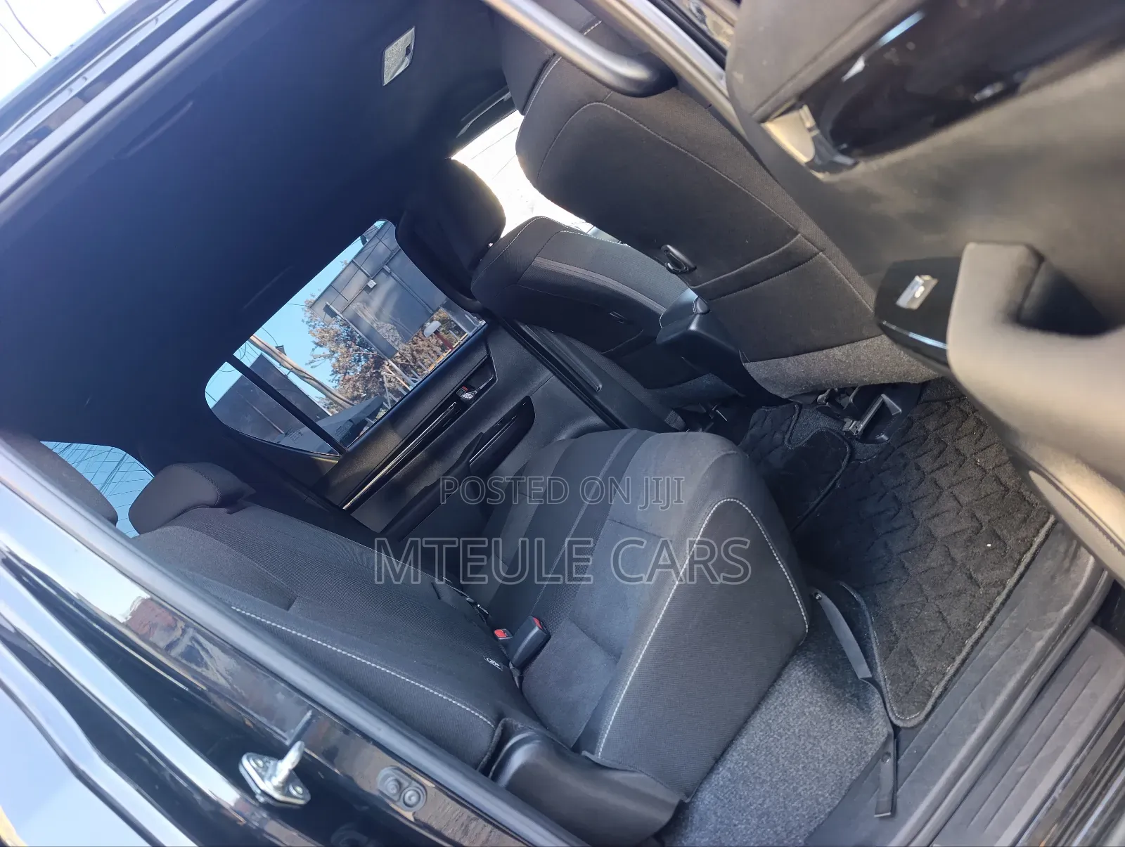 Toyota Hilux 2019 Black