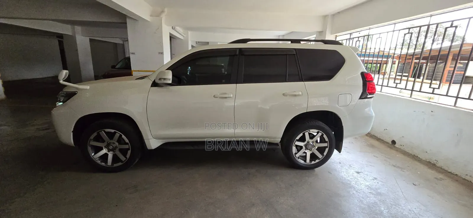 Toyota Land Cruiser Prado 2020 Pearl
