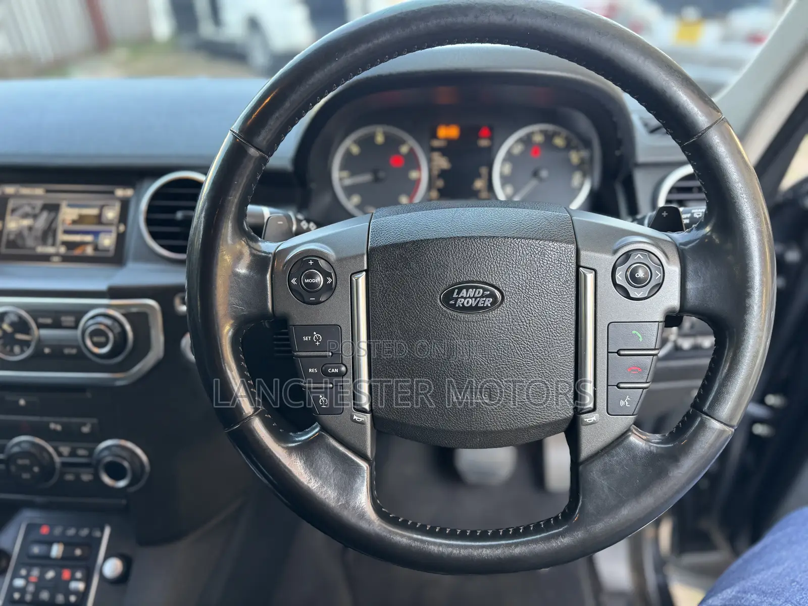 Land Rover Discovery 2016 Black