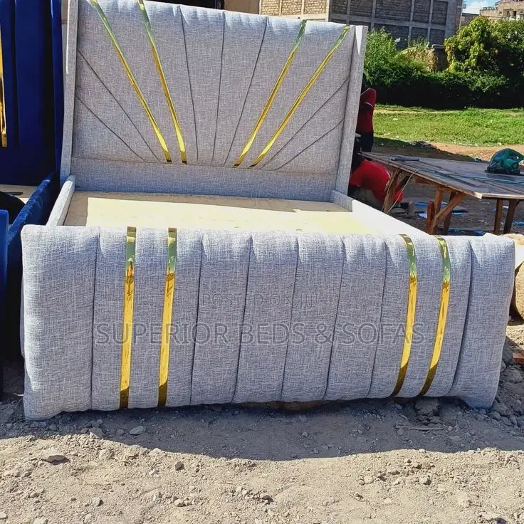 5x6 Grey Upholstered Chester Bed With Gold Accents