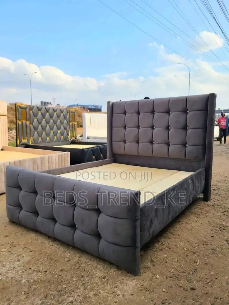 Rich Classy 5 by 6 Bed