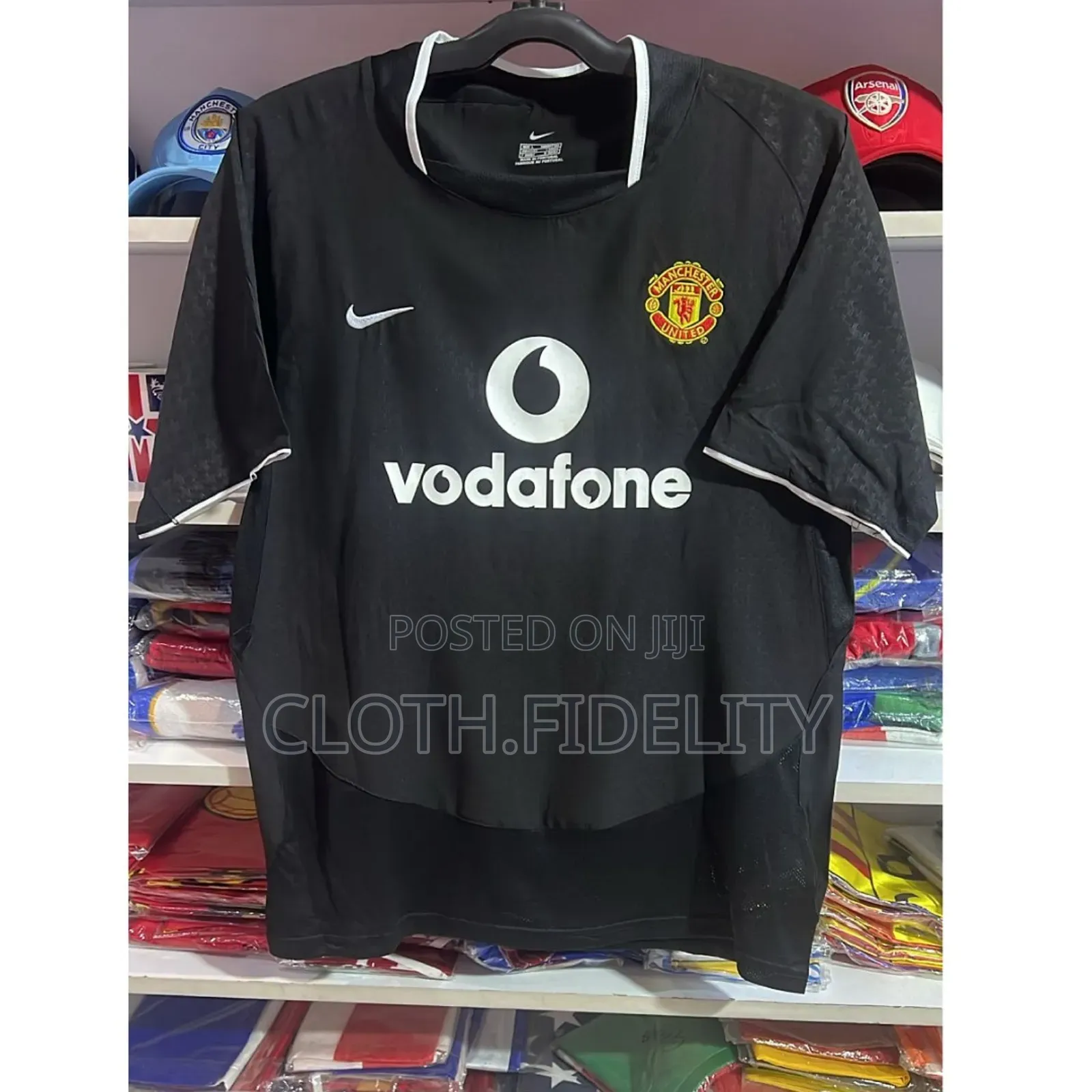 Manchester United Away 2003-2004 Retro Jersey.( Vodafone)