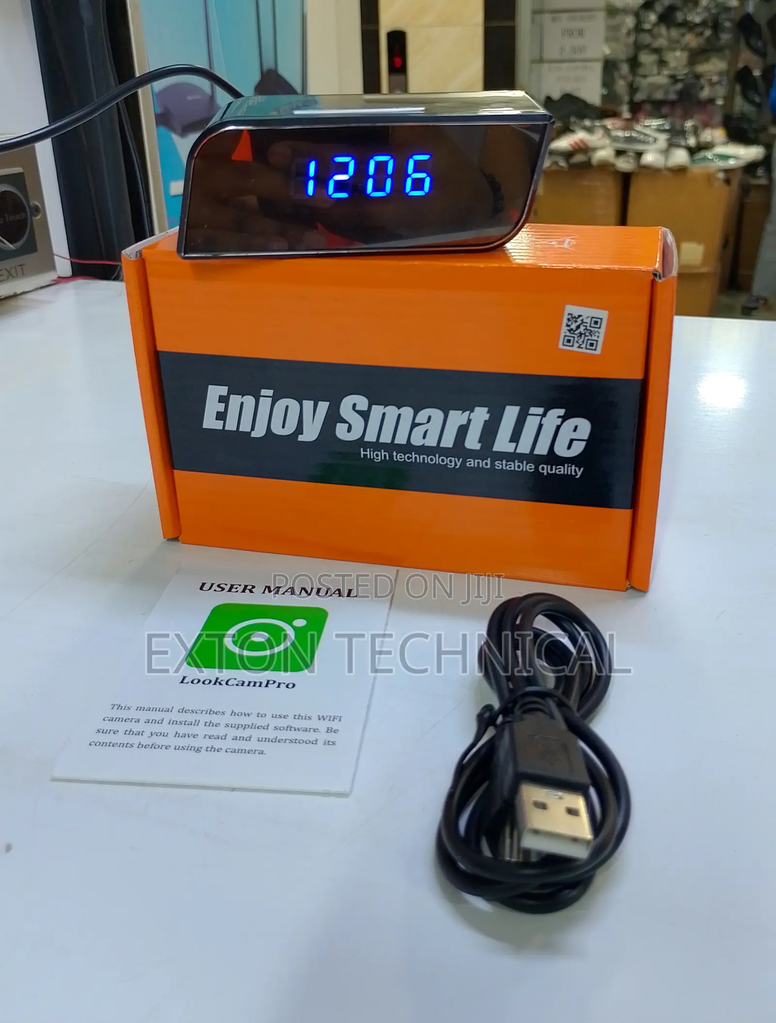 Plug and Play Wifi Table Clock Hidden Spy Camera for Home Security