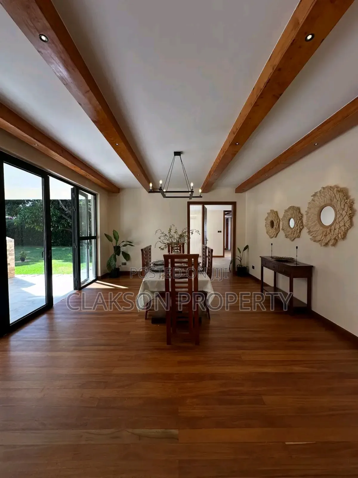 5bdrm Townhouse/Terrace in Runda for sale