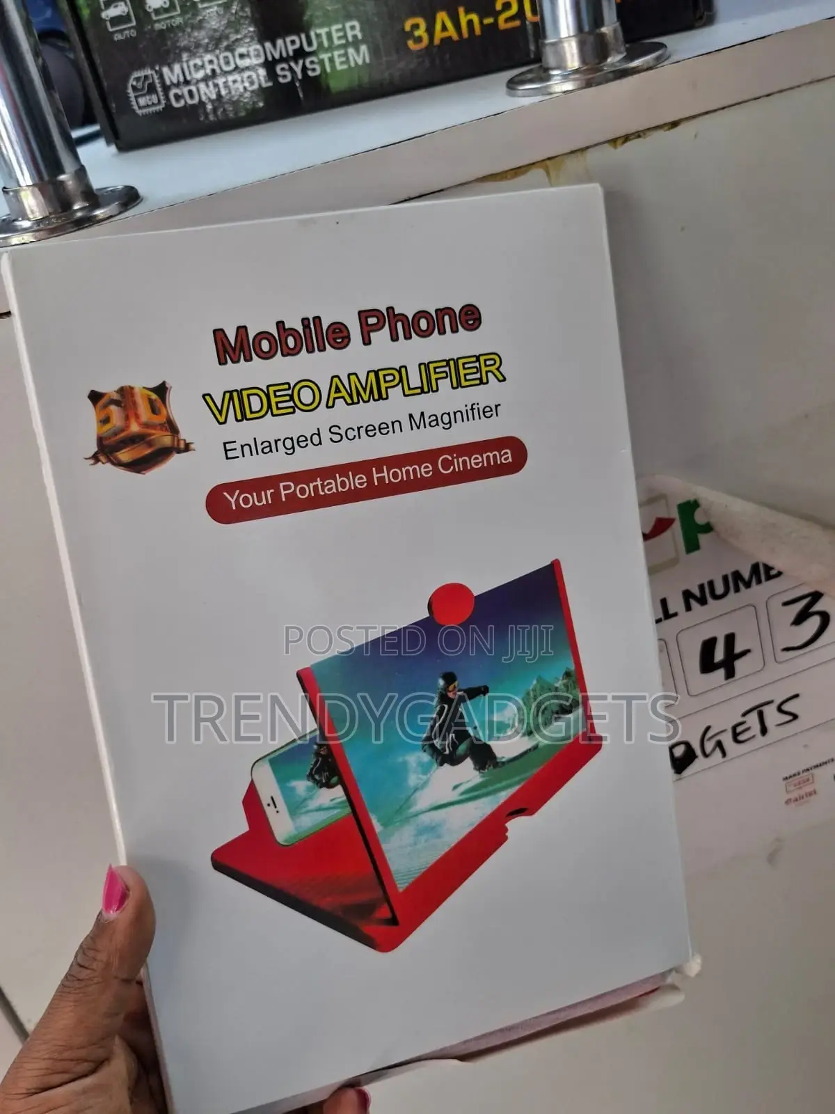 Phone Screen Enlarger 2–4x Eye Protection Video Amplifier