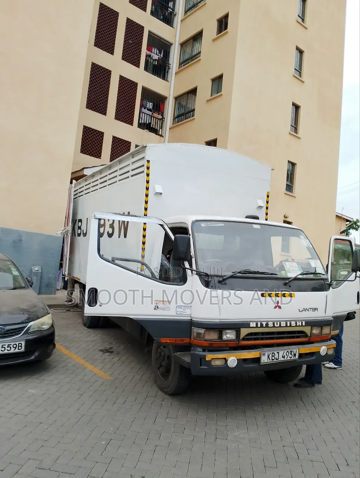 Movers Transport Services in Greatwall Apartments Athiriver.